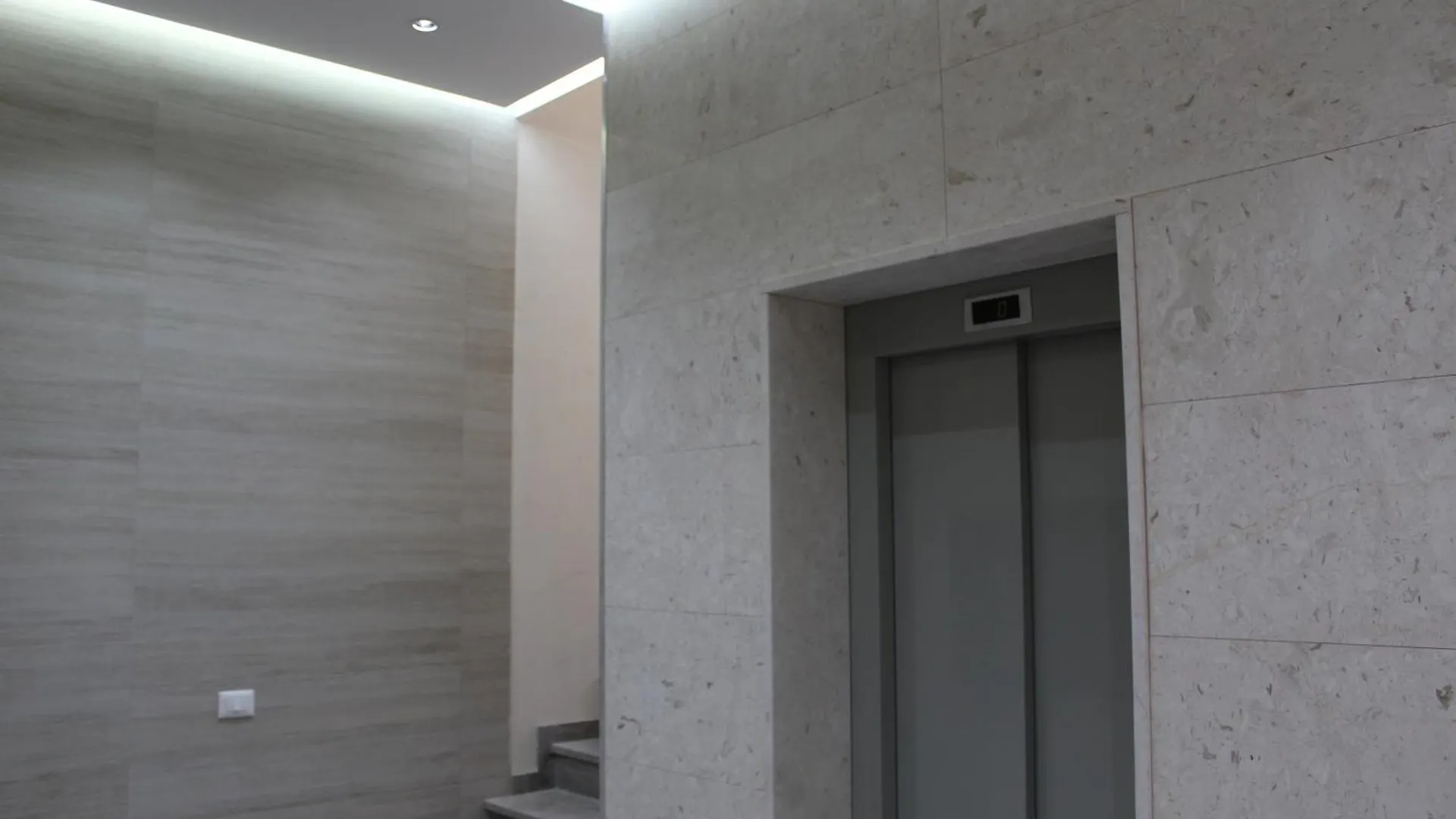 Savana Modern Apartment By The Sea ゴーレム
