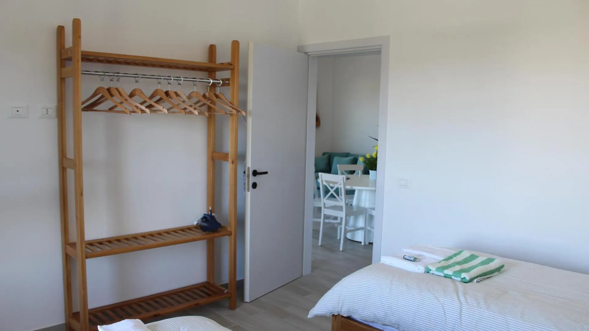 Savana Modern Apartment By The Sea ゴーレム 0*,  アルバニア